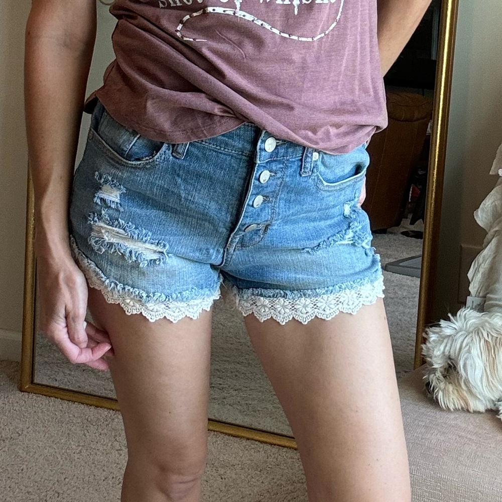 Mossimo distressed lace shorts
